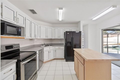 Villa ou maison à vendre à Kissimmee, Floride: 4 chambres, 164.44 m2 № 2226364 - photo 13