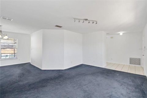Villa ou maison à vendre à Kissimmee, Floride: 4 chambres, 164.44 m2 № 2226364 - photo 9