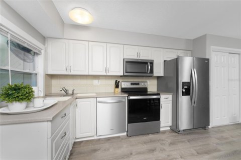 Condominio en alquiler en Englewood, Florida, 2 dormitorios, 80.27 m2 № 1554697 - foto 8