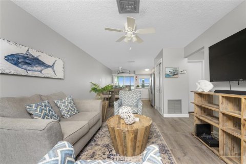Condominio en alquiler en Englewood, Florida, 2 dormitorios, 80.27 m2 № 1554697 - foto 4