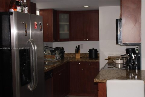 Copropriété à vendre à Miami, Floride: 3 chambres, 108.51 m2 № 2013503 - photo 7