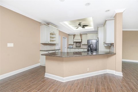 House in Englewood, Florida 4 bedrooms, 244.89 sq.m. № 1824830 - photo 10