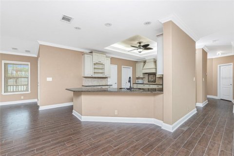House in Englewood, Florida 4 bedrooms, 244.89 sq.m. № 1824830 - photo 9