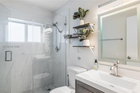 Купить виллу или дом в Форт-Лодердейл, Флорида 4 спальни, 165.83м2, № 2026974 - фото 7