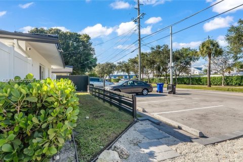 Купить виллу или дом в Форт-Лодердейл, Флорида 4 спальни, 165.83м2, № 2026974 - фото 26