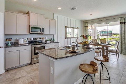 House in Lakewood Ranch, Florida 4 bedrooms, 256.04 sq.m. № 1665781 - photo 4