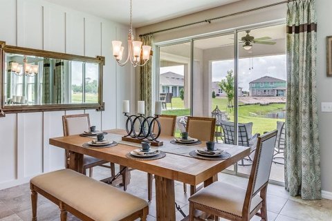 House in Lakewood Ranch, Florida 4 bedrooms, 256.04 sq.m. № 1665781 - photo 7