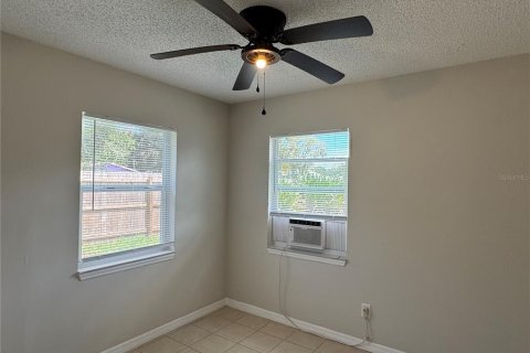 Casa en alquiler en Plant City, Florida, 2 dormitorios, 74.32 m2 № 1908885 - foto 11