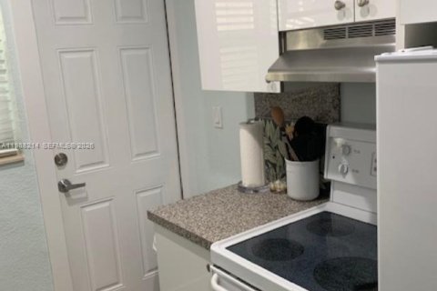 Condominio en alquiler en Miami Beach, Florida, 1 dormitorio, 58.71 m2 № 2051354 - foto 8