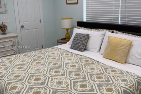 Condominio en alquiler en Miami Beach, Florida, 1 dormitorio, 58.71 m2 № 2051354 - foto 13