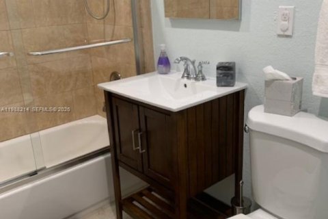 Condominio en alquiler en Miami Beach, Florida, 1 dormitorio, 58.71 m2 № 2051354 - foto 12