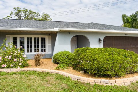 Villa ou maison à vendre à Sarasota, Floride: 3 chambres, 165.92 m2 № 1576399 - photo 9