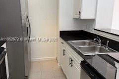 Condominio en alquiler en West Palm Beach, Florida, 1 dormitorio, 70.23 m2 № 1880079 - foto 4