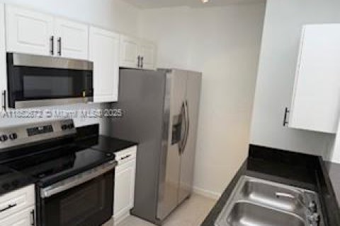 Condominio en alquiler en West Palm Beach, Florida, 1 dormitorio, 70.23 m2 № 1880079 - foto 5