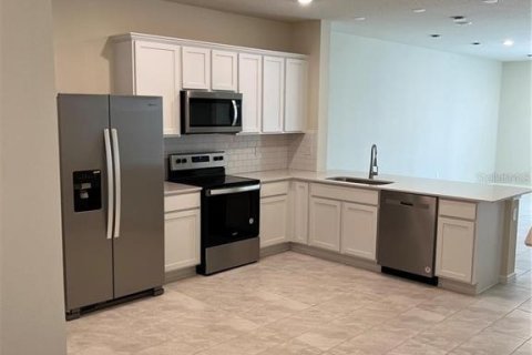 Adosado en alquiler en Davenport, Florida, 3 dormitorios, 157.84 m2 № 1898696 - foto 2