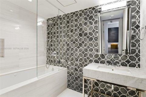 Condominio en venta en Miami Beach, Florida, 3 dormitorios, 160.26 m2 № 2185823 - foto 17