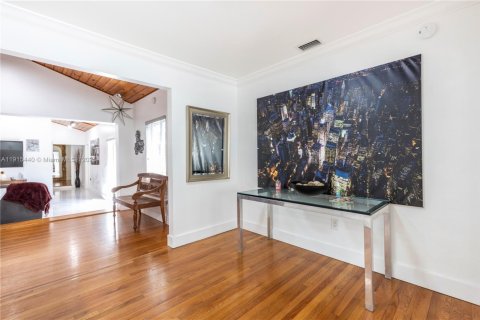 Villa ou maison à vendre à Miami, Floride: 5 chambres, 199.74 m2 № 2054890 - photo 18