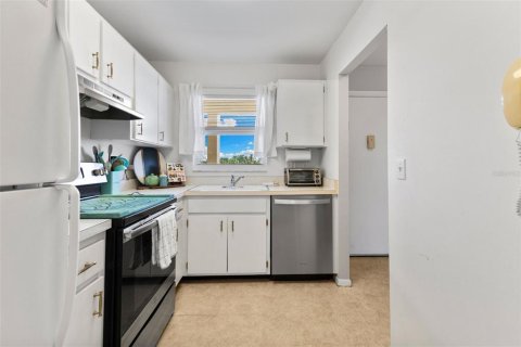 Copropriété à vendre à Siesta Key, Floride: 2 chambres, 69.96 m2 № 2228440 - photo 14