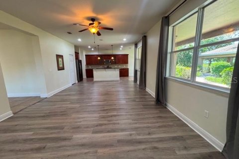 House in Orlando, Florida 3 bedrooms, 207.26 sq.m. № 2221177 - photo 10