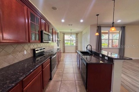 House in Orlando, Florida 3 bedrooms, 207.26 sq.m. № 2221177 - photo 12
