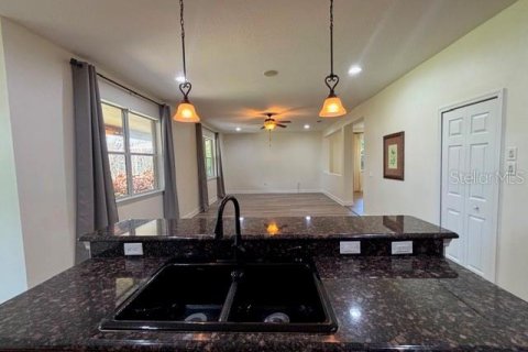 House in Orlando, Florida 3 bedrooms, 207.26 sq.m. № 2221177 - photo 13