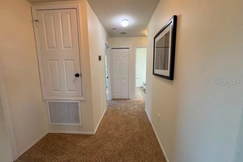 House in Orlando, Florida 3 bedrooms, 207.26 sq.m. № 2221177 - photo 27