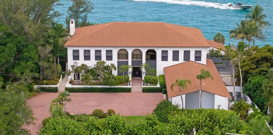 House in Sarasota, Florida 6 bedrooms, 851.17 sq.m. № 2232541