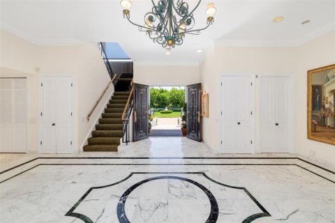 House in Sarasota, Florida 6 bedrooms, 851.17 sq.m. № 2232541 - photo 21