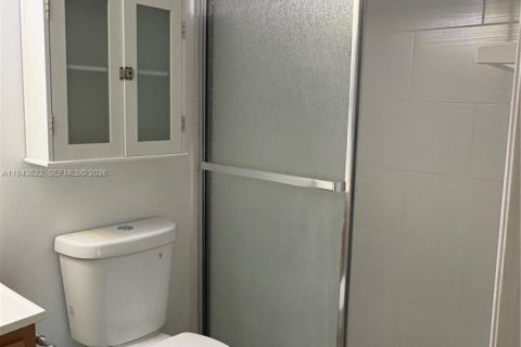 Снять в аренду кондоминиум в Тамарак, Флорида 2 спальни, 91.42м2, № 2000535 - фото 18