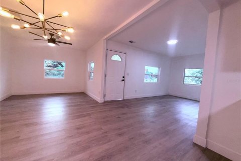 Casa en venta en Avon Park, Florida, 3 dormitorios, 98.1 m2 № 1912617 - foto 3