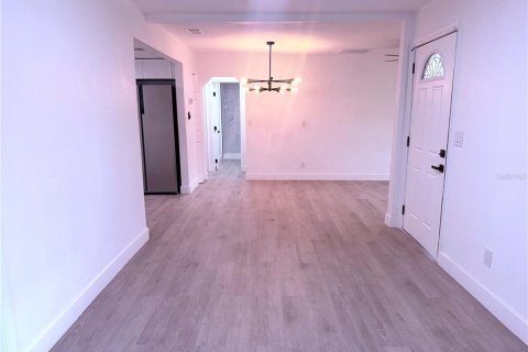 Casa en venta en Avon Park, Florida, 3 dormitorios, 98.1 m2 № 1912617 - foto 4