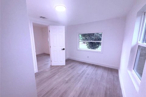 Casa en venta en Avon Park, Florida, 3 dormitorios, 98.1 m2 № 1912617 - foto 11