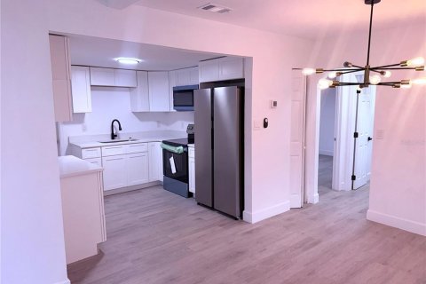 Casa en venta en Avon Park, Florida, 3 dormitorios, 98.1 m2 № 1912617 - foto 8