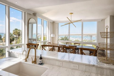 Condo in Clearwater, Florida, 3 bedrooms  № 2371814 - photo 4