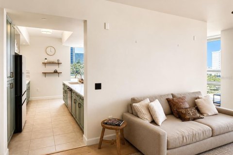 Condo in Clearwater, Florida, 3 bedrooms  № 2371814 - photo 13