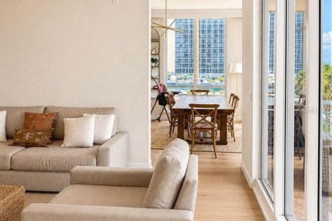 Condo in Clearwater, Florida, 3 bedrooms  № 2371814 - photo 8