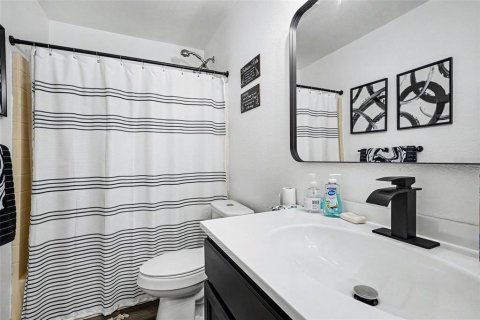 Villa ou maison à vendre à Kissimmee, Floride: 4 chambres, 151.62 m2 № 2142726 - photo 22