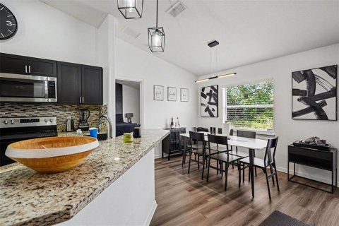 Villa ou maison à vendre à Kissimmee, Floride: 4 chambres, 151.62 m2 № 2142726 - photo 7