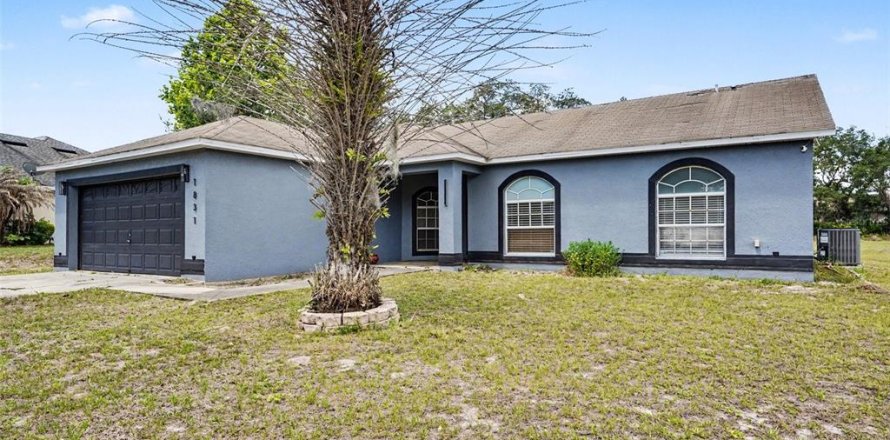 Villa ou maison à Kissimmee, Floride 4 chambres, 151.62 m2 № 2142726