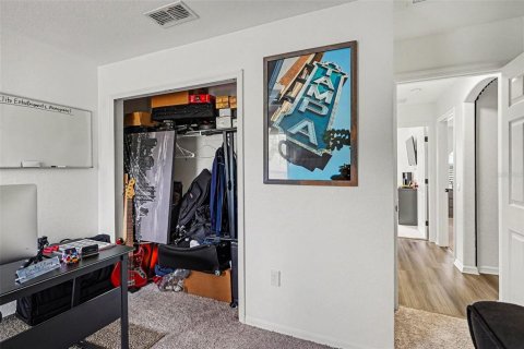 Villa ou maison à vendre à Kissimmee, Floride: 4 chambres, 151.62 m2 № 2142726 - photo 12