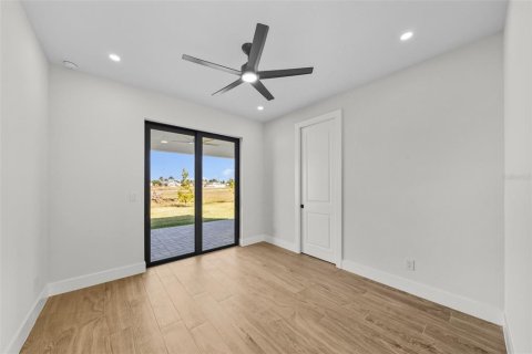 Villa ou maison à vendre à Cape Coral, Floride: 3 chambres, 175.86 m2 № 2420482 - photo 20