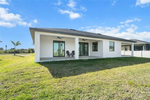 Villa ou maison à vendre à Cape Coral, Floride: 3 chambres, 175.86 m2 № 2420482 - photo 25