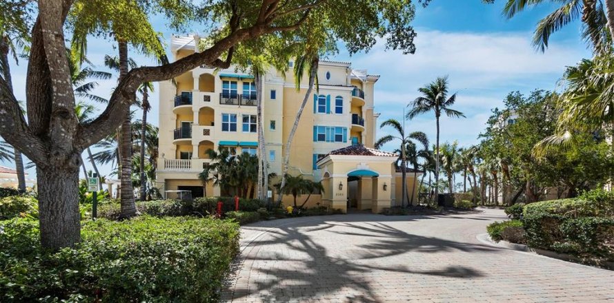 Condo in Longboat Key, Florida, 3 bedrooms  № 1574369