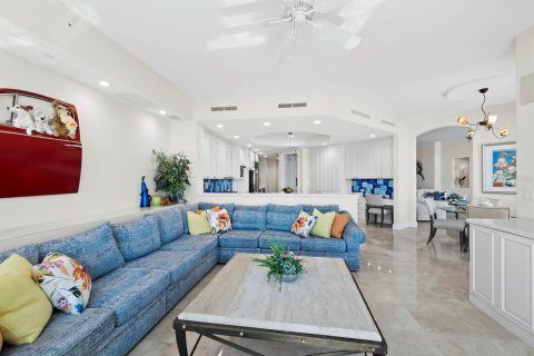 Condo in Longboat Key, Florida, 3 bedrooms  № 1574369 - photo 24