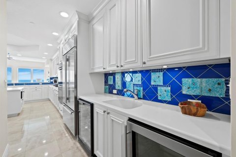 Condo in Longboat Key, Florida, 3 bedrooms  № 1574369 - photo 12