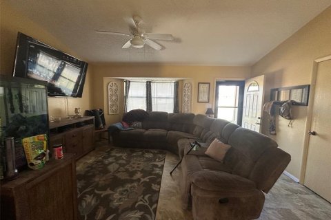 Villa ou maison à vendre à Port Charlotte, Floride: 2 chambres, 83.05 m2 № 2214393 - photo 2