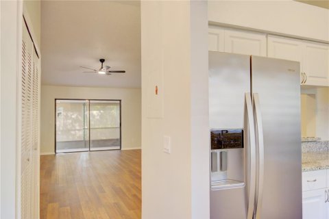 Townhouse in Winter Springs, Florida 2 bedrooms, 93.09 sq.m. № 2103574 - photo 6