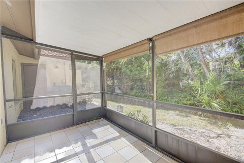 Townhouse in Winter Springs, Florida 2 bedrooms, 93.09 sq.m. № 2103574 - photo 25