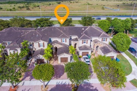 Touwnhouse à vendre à Miami, Floride: 3 chambres, 165.74 m2 № 1986349 - photo 28