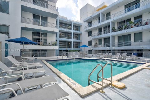 Снять в аренду кондоминиум в Майами, Флорида 1 спальня, 73.39м2, № 2043359 - фото 16